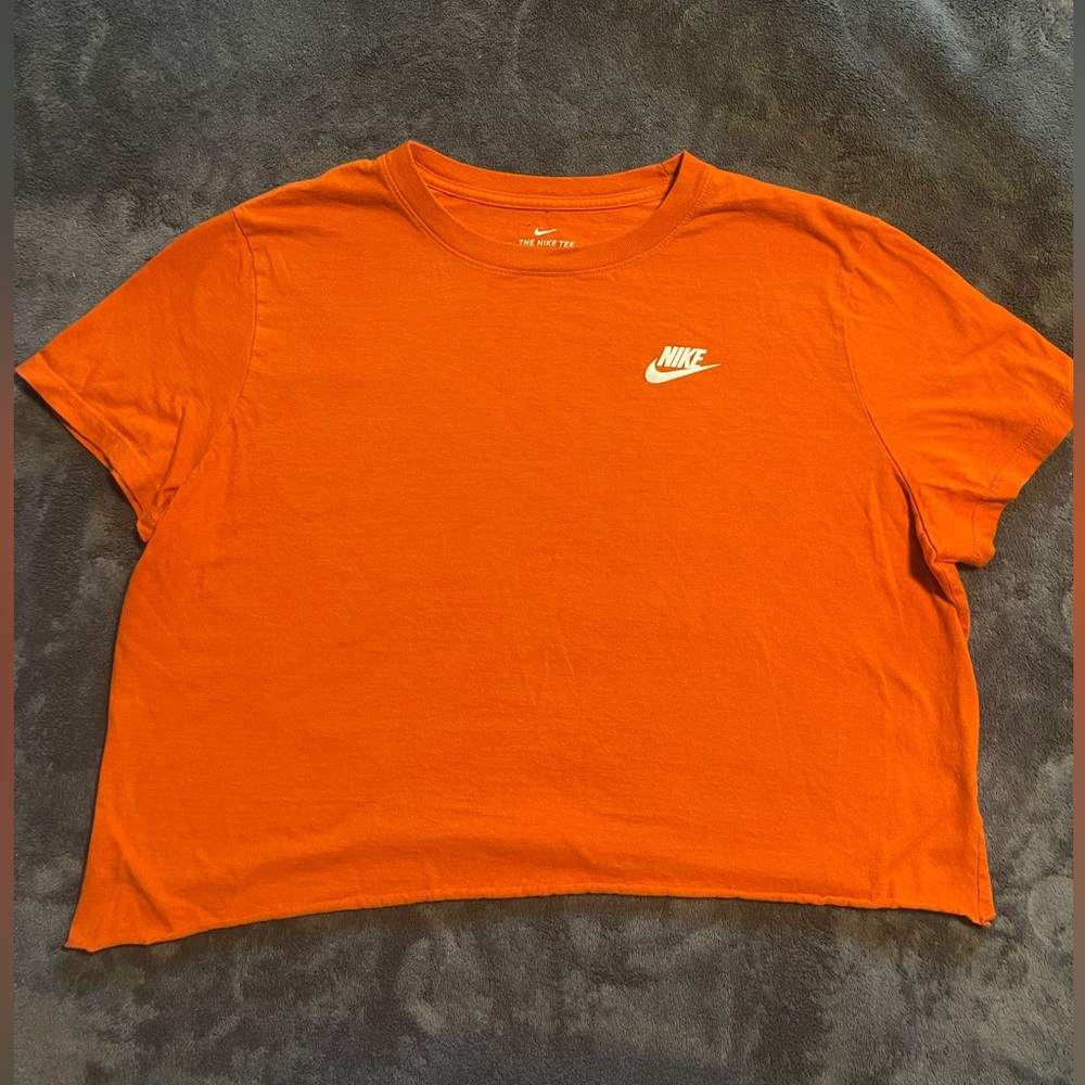 Nike Orange crop tee